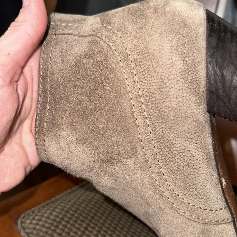 AQUATALIA Italian suede leather taupe grey booties, 8.5 - Picture 6 of 7